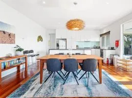 Menzies Backbeach Retreat by Ready Set Stay