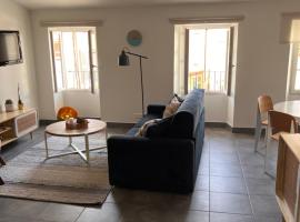 Bel appartement bord de mer, hotel in Sainte-Maxime