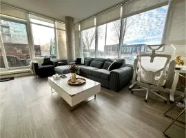 Century Park Condo Oasis、エドモントンのコンドミニアム