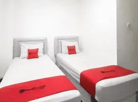 RedDoorz Syariah Near Transmart Mall Palembang
