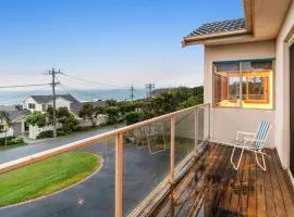 Martin's Bay View Retreat