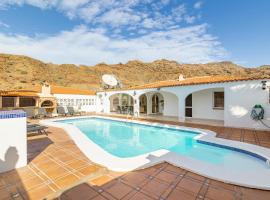 CANARIAN HOLIDAY HOME - Casa Feliz, hotel v mestu Mogán