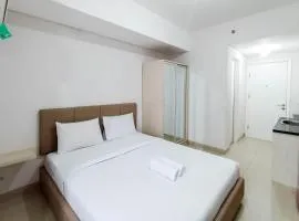 Modern Look and Comfortable Studio Barsa City Apartment By Travelio