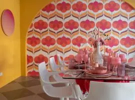 Retrovibes Sathorn BTS Saphan Taksin ICONSIAM Asiatique Chao Phraya Max 9 persons