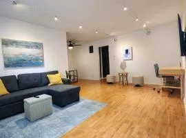 Spacious 1 bedroom 1 bath condo with parking