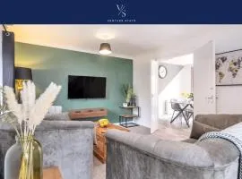 Stylish & Convenient 3 Bedroom House - Perfect for Contractors and Leisure Guests - Sleeps up to 5