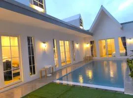 Americana Villa Private Pool