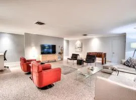 Charm & Luxury Vacation Headquarters to Downtown!