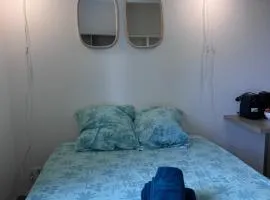 Le clos d'Aix studio 102 parking et piscine gratuite