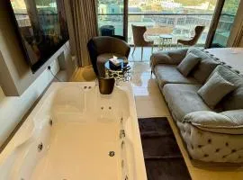 New Private Turkish Luxe Jacuzzi Studio