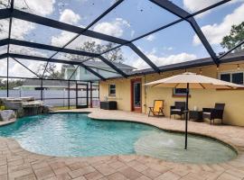 라고에 위치한 호텔 Pool and Patio Paradise! Largo Escape 4 Mi to Beach