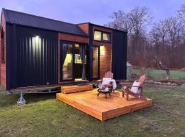 Little Harmony House by Tiny Away, glamping em J&aelig;gerspris