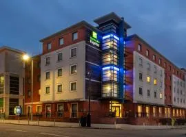 Holiday Inn Express Stevenage by IHG