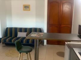Studio chez Nadji, hotel in Saint-Louis