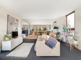Tranquil Home in Howrah