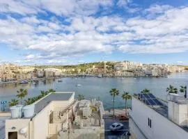Penthouse, Seaview, Beautiful 2br Apt 4