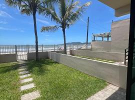 Casa na Praia Frente Mar 01, hotel in Porto Belo