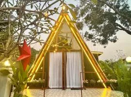 Odyssey Goa - Luxury A frame with private lawn