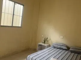Espaço Amplo de 2 quartos com 2 camas de casal e 1 de solteiro