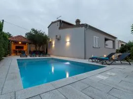 Mare Mar Villa