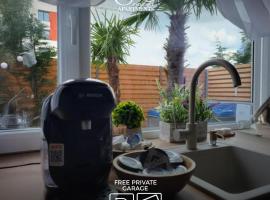 Sika Garden Apartment - cazare Arad - self check-in, hótel í Arad