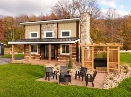 Valley View Resort Cabin #5, 2-Bed, Modern-Luxury with Hot Tub in Canaan Valley, WV