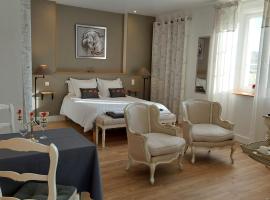 La Ferme du BoisDieu, hotel con estacionamiento en Avallon