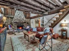Rustic Cabin Wood Fireplace & Large Deck