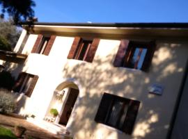 Villa dei Pini, bed and breakfast en Villorba