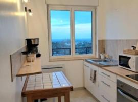 Appartement cosy & central, hotel v destinaci Mortain