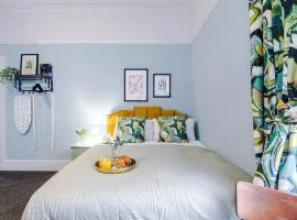 Victoria Park Studio 2 - Town Centre Gem, Free Parking, Netflix & Amazon Prime