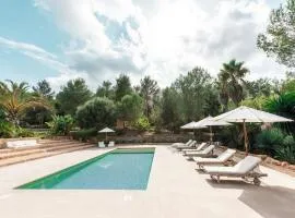 Holiday home with wooden-beamed patio