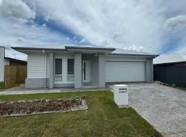 Brand New Fantastic Luxury 4 bedroom Home