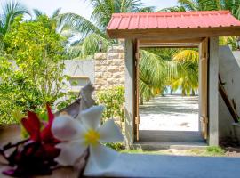 Cerulean View Residence, gostišče v mestu Hanimaadhoo