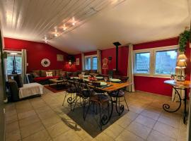 Gîte calme avec jardin zen, piscine et randonnée au Parc des Vosges - FR-1-589-763, Hotel in Cornimont