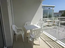 Charmant T2 à Étel avec terrasse, parking et proche plage - FR-1-479-194