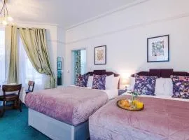 Victoria Park Studio 6 - Mins Walk To Train Station, Free Parking, Free Netflix, Prime & Disney