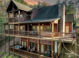 Moonlight Mountain Cabin - Great views and a hot tub