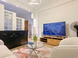 LiI的公寓离海1分钟 Ps5 macPC sony电视 舒适大床记忆床垫 游戏影视休闲公寓 酒店用品