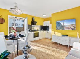 Yellow Suite - Whirlpool Garden - free parking - WiFi, hotel s jacuzzi ve Vídni