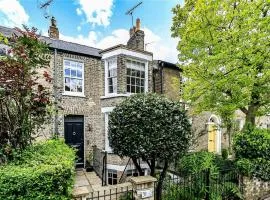 Elegant Victorian house in the best central location - Cambridge Homehost