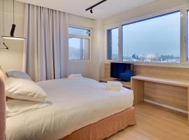 Nomads Lux Studios & Business Center, hotell i Ioannina