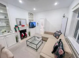 Lovely 3 bedroom maisonette with private roof terrace in Hammersmith