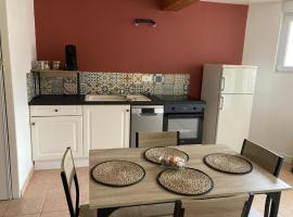 Maison idéale pour 2 personnes, garage clos et Wifi, vila v destinaci Beauvoir-sur-Niort