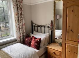 The mole hole, Hotel in Kent