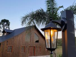 Refúgio Da Lua - Celeiro, hotel in Ametista do Sul