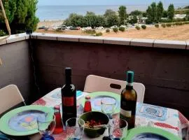 Grazioso bilocale vicino al mare