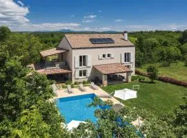 Villa MyKoltrina in Central Istria for 10 persons with with wellness & 72 m2 large pool