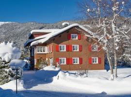 Ferienhaus Kessler, hotel in Riezlern