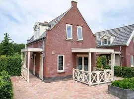 Bungalow by Water near Rotterdam